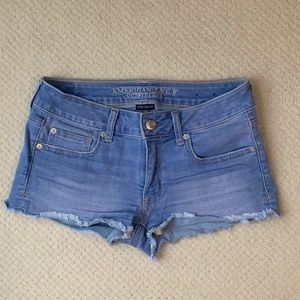 American Eagle Super-Stretch Jean Shorts sz 6!